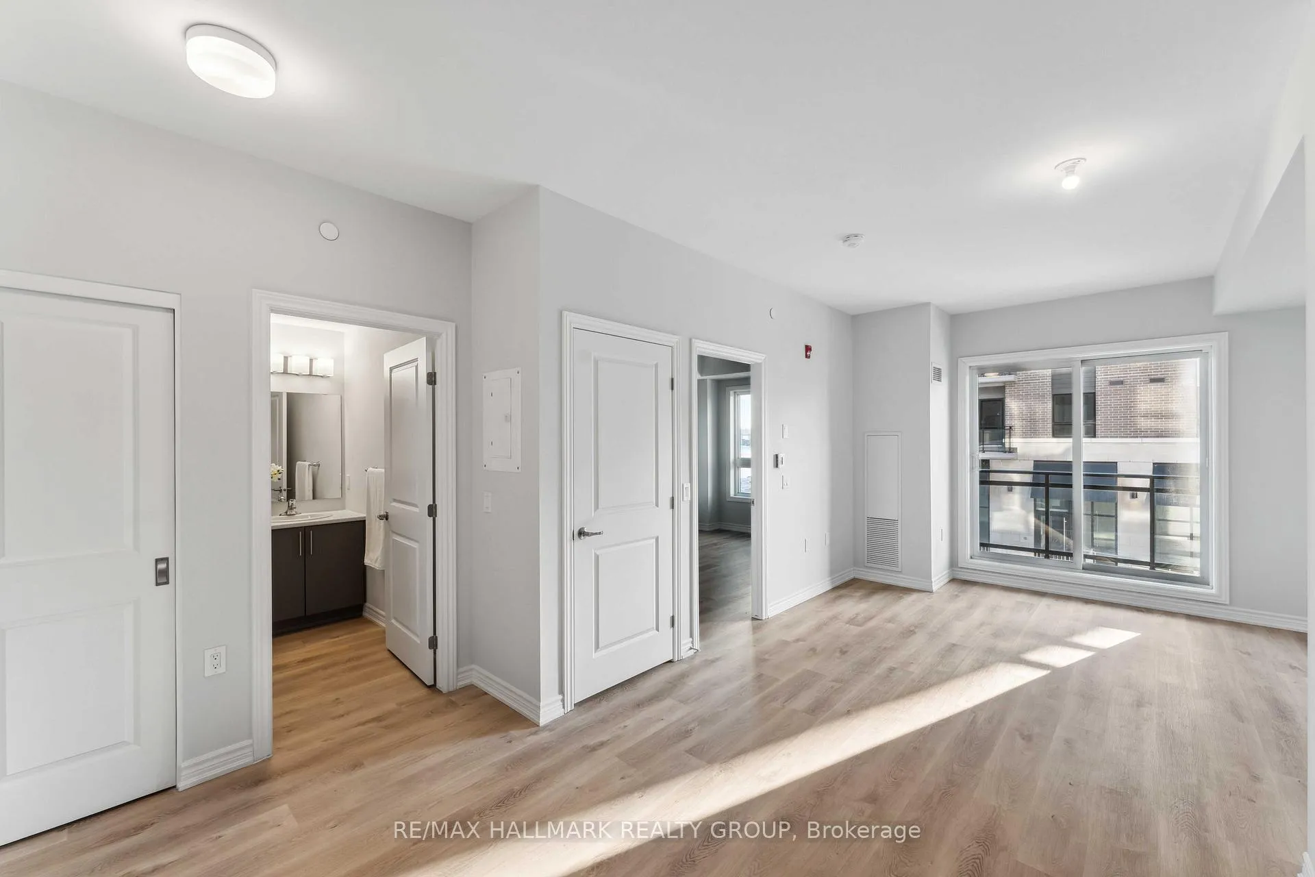 Photo 9 of Unit 206, 397 Codd's Road, Ottawa, CFB Rockcliffe and Area — HOMEH