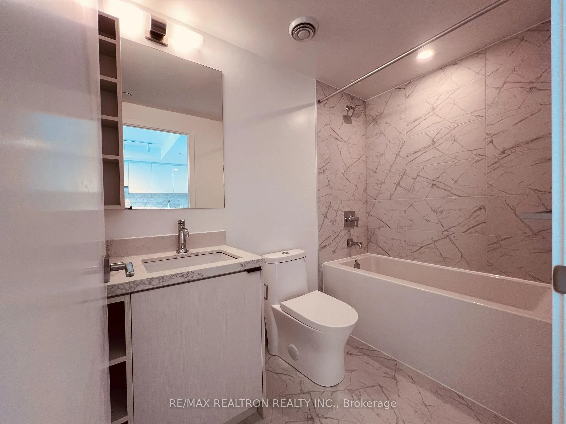 Photo 16 of Unit 2317, 252 Church Street, Toronto, Church-Yonge Corridor — HOMEH