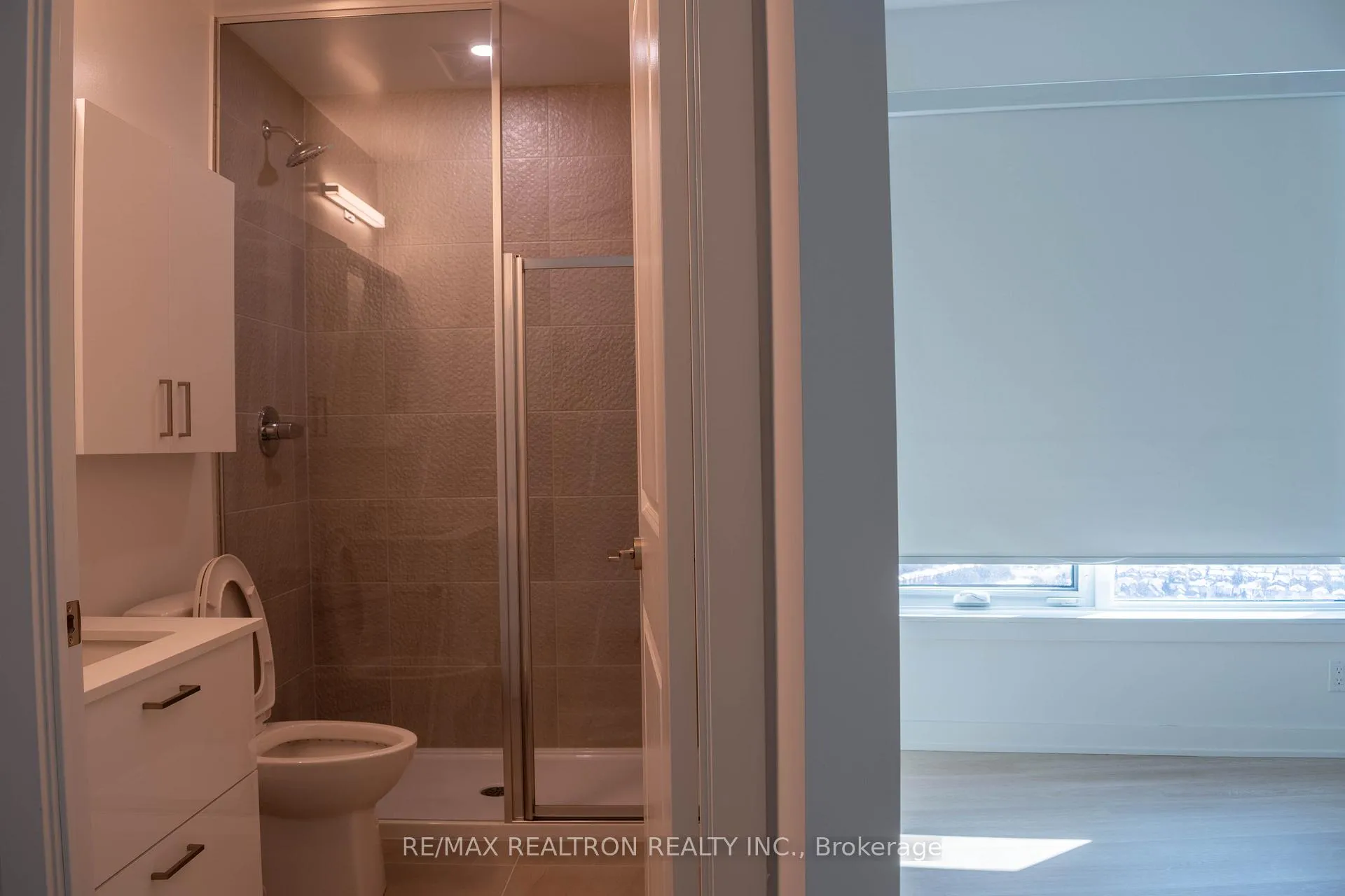 Photo 14 of Unit 3002, 30 Upper Mall Way, Vaughan, Brownridge — HOMEH