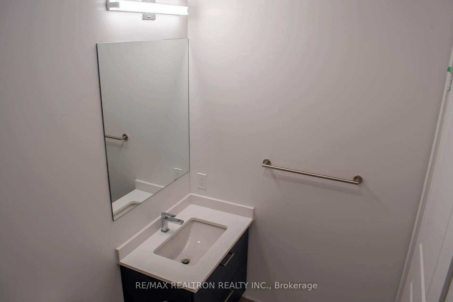Photo 16 of Unit 3002, 30 Upper Mall Way, Vaughan, Brownridge — HOMEH
