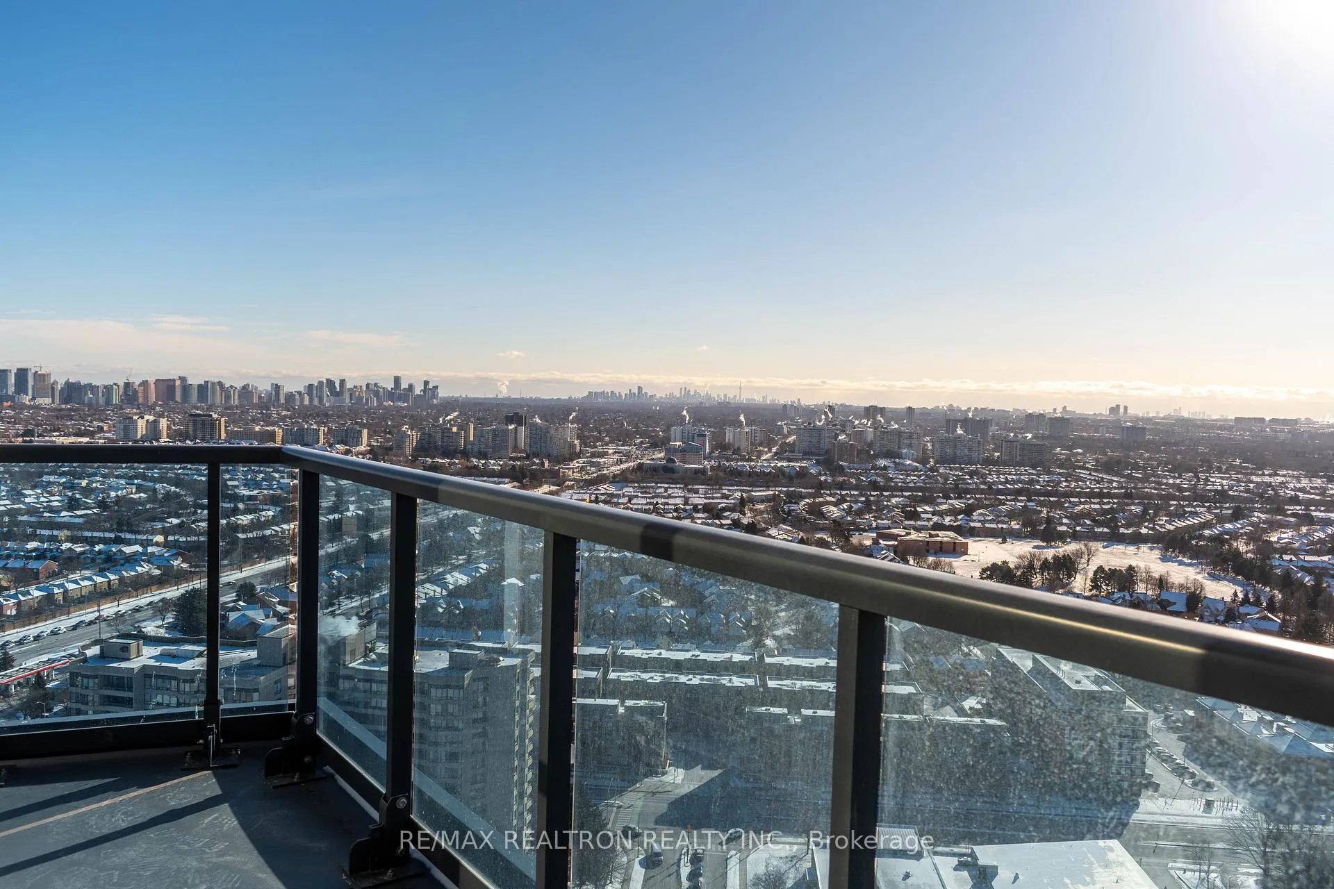 Photo 23 of Unit 3002, 30 Upper Mall Way, Vaughan, Brownridge — HOMEH