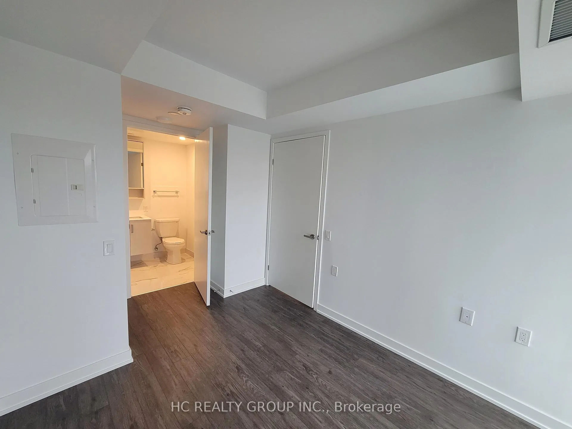 Photo 7 of Unit 2207, 88 Queen Street E, Toronto, Church-Yonge Corridor — HOMEH