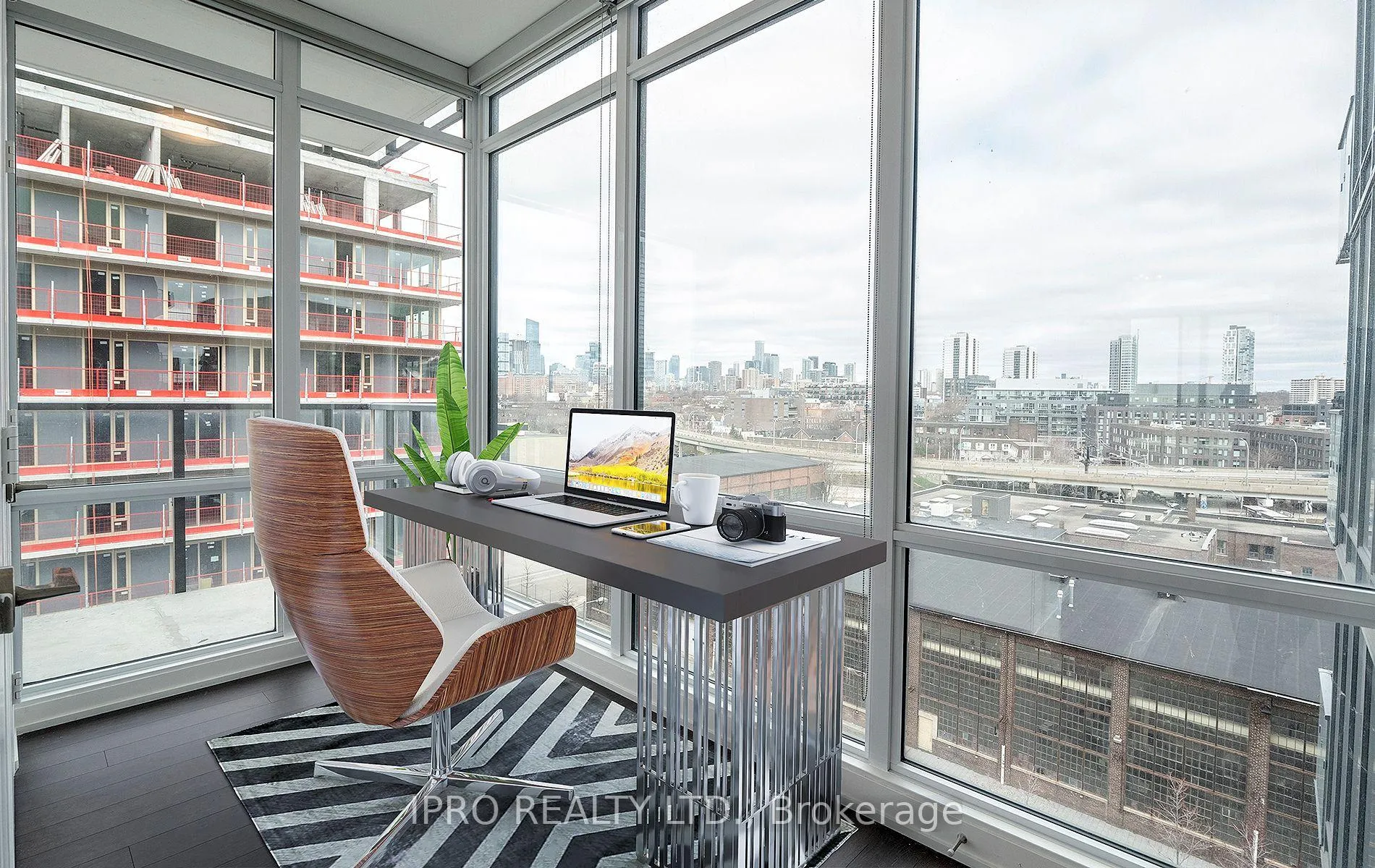 Photo 5 of Unit S709, 120 Bayview Avenue, Toronto, Waterfront Communities — HOMEH