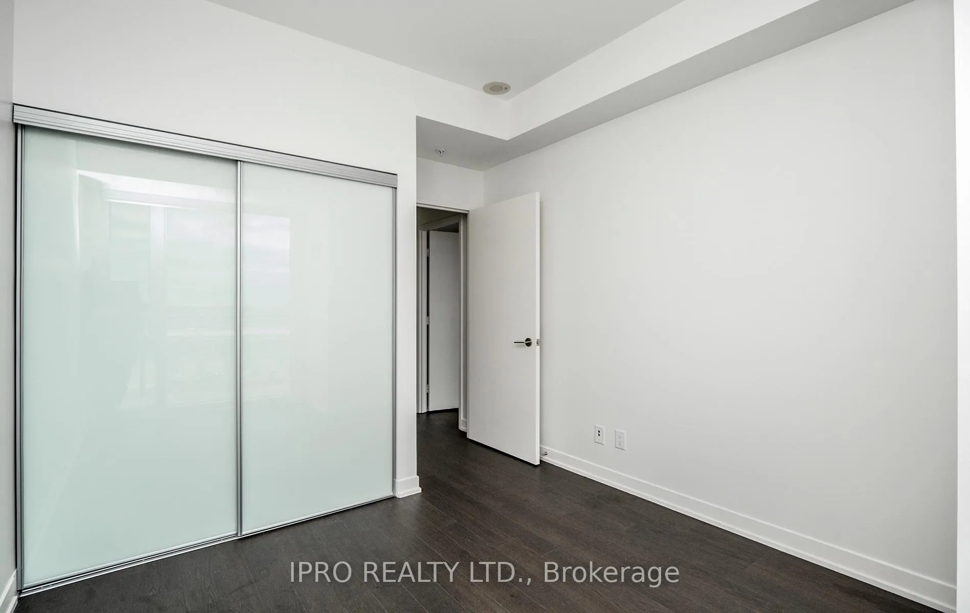 Photo 15 of Unit S709, 120 Bayview Avenue, Toronto, Waterfront Communities — HOMEH
