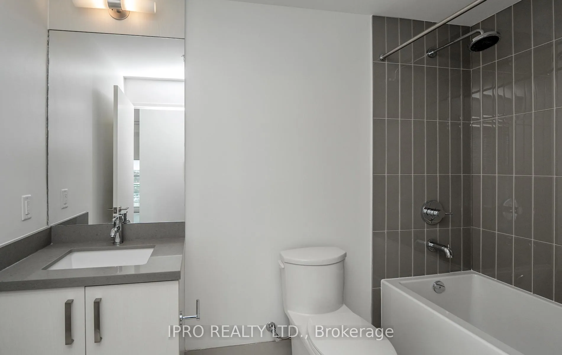 Photo 16 of Unit S709, 120 Bayview Avenue, Toronto, Waterfront Communities — HOMEH