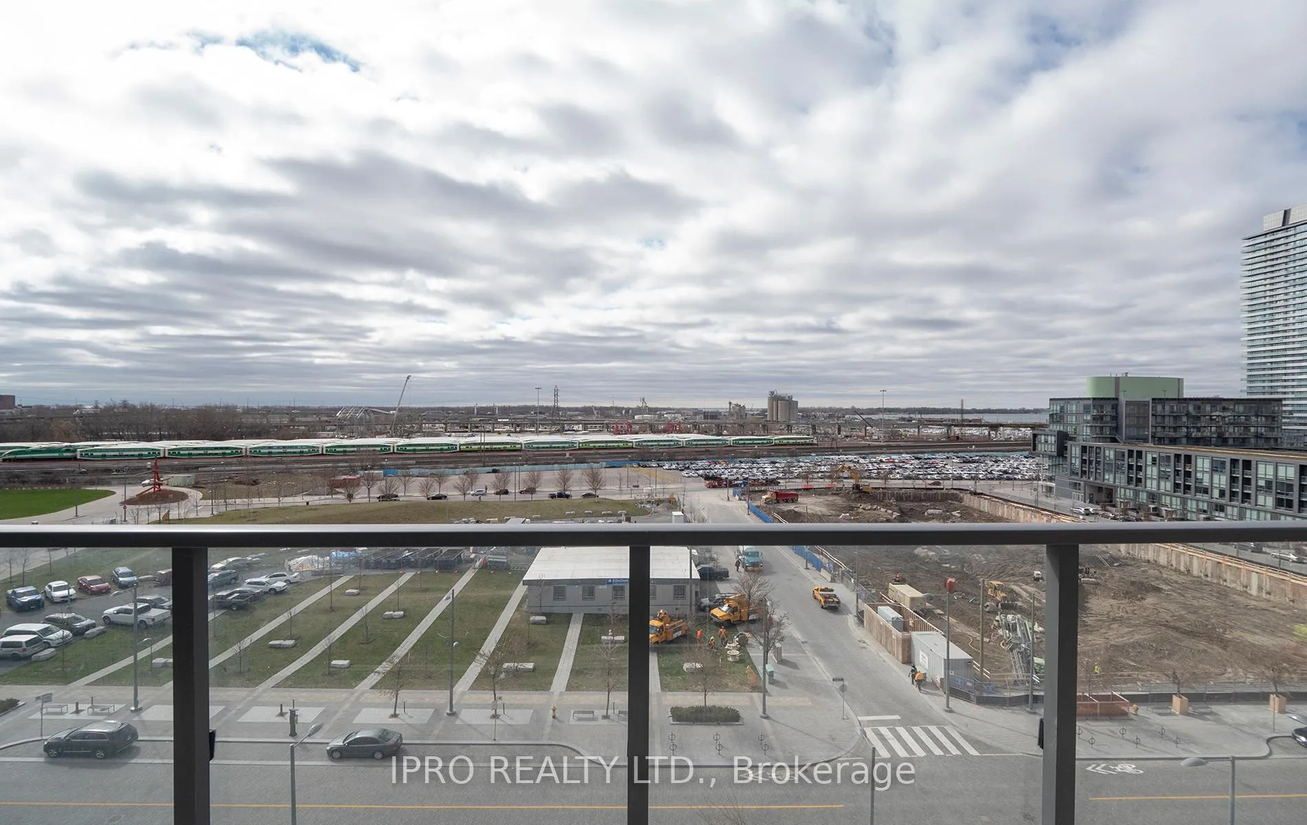 Photo 17 of Unit S709, 120 Bayview Avenue, Toronto, Waterfront Communities — HOMEH