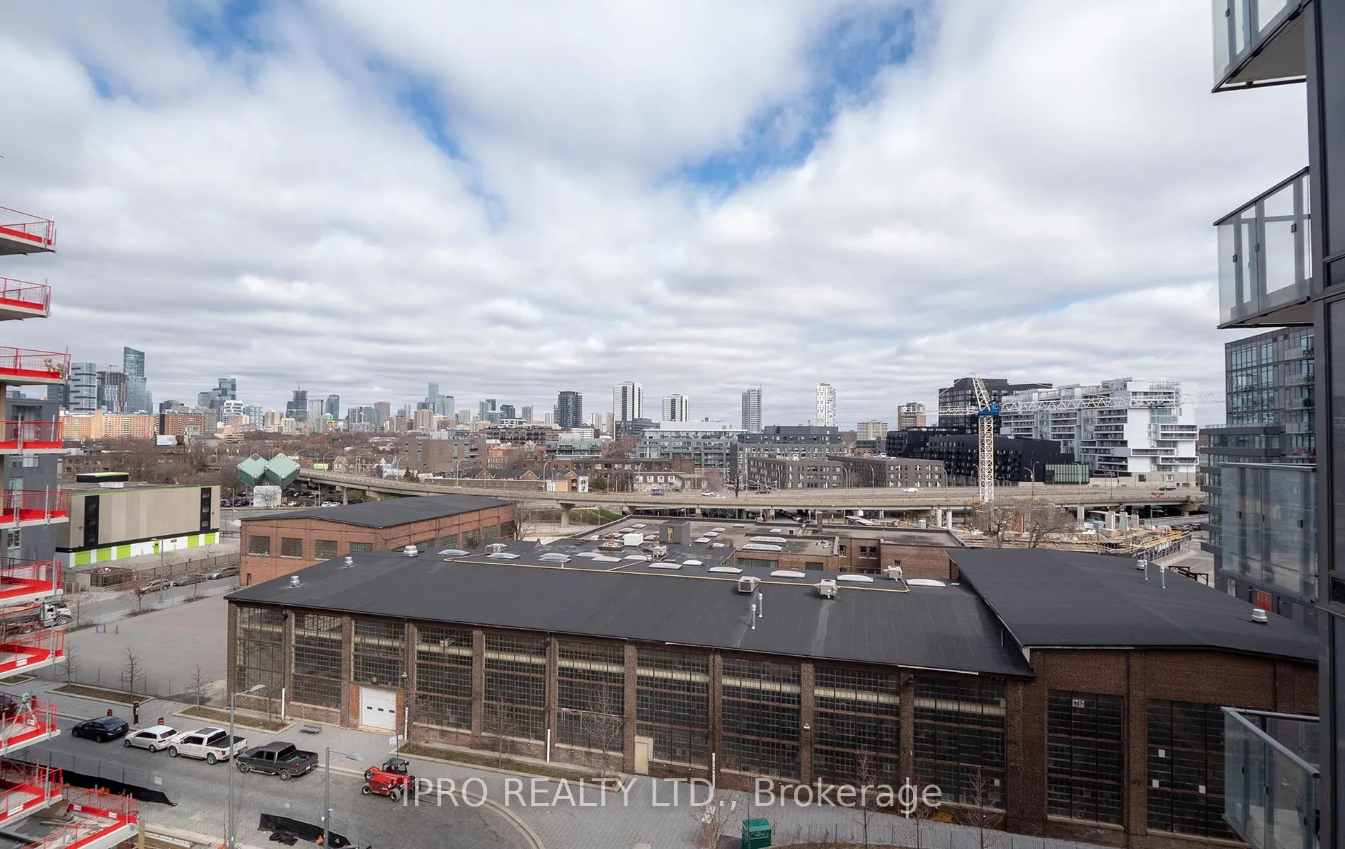 Photo 19 of Unit S709, 120 Bayview Avenue, Toronto, Waterfront Communities — HOMEH
