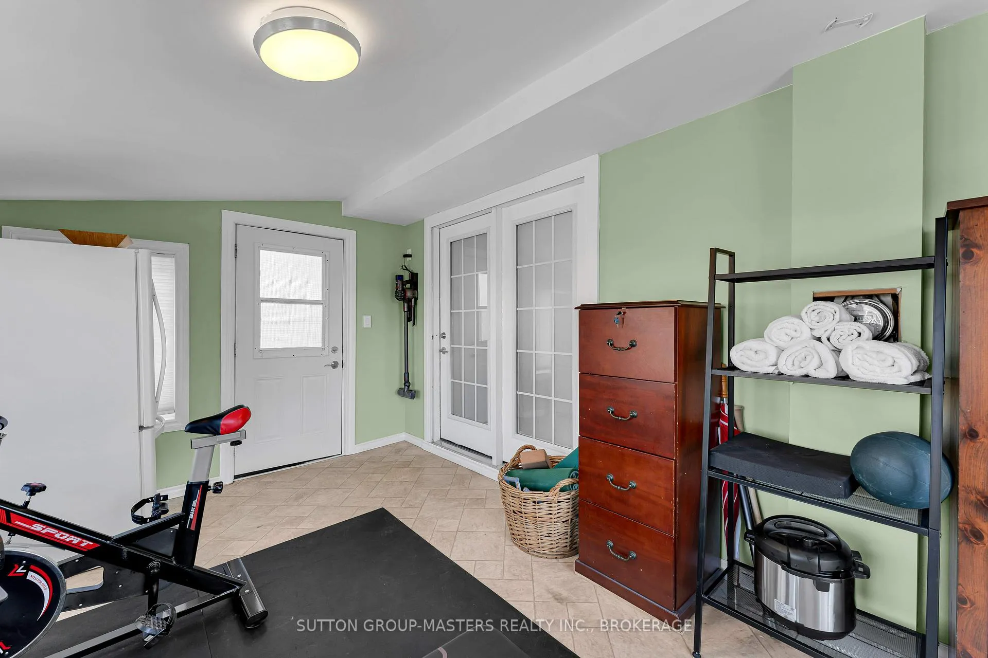 Photo 14 of 18 Bakers Lane, Loyalist, Amherstview — HOMEH