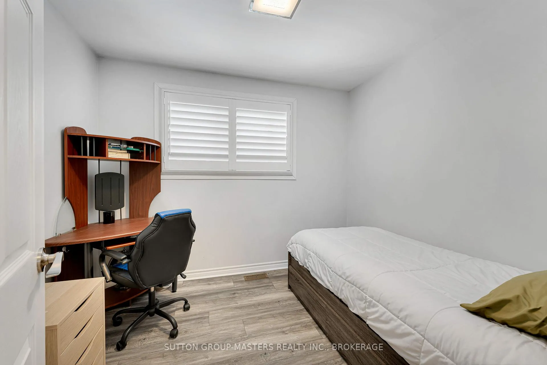 Photo 20 of 18 Bakers Lane, Loyalist, Amherstview — HOMEH