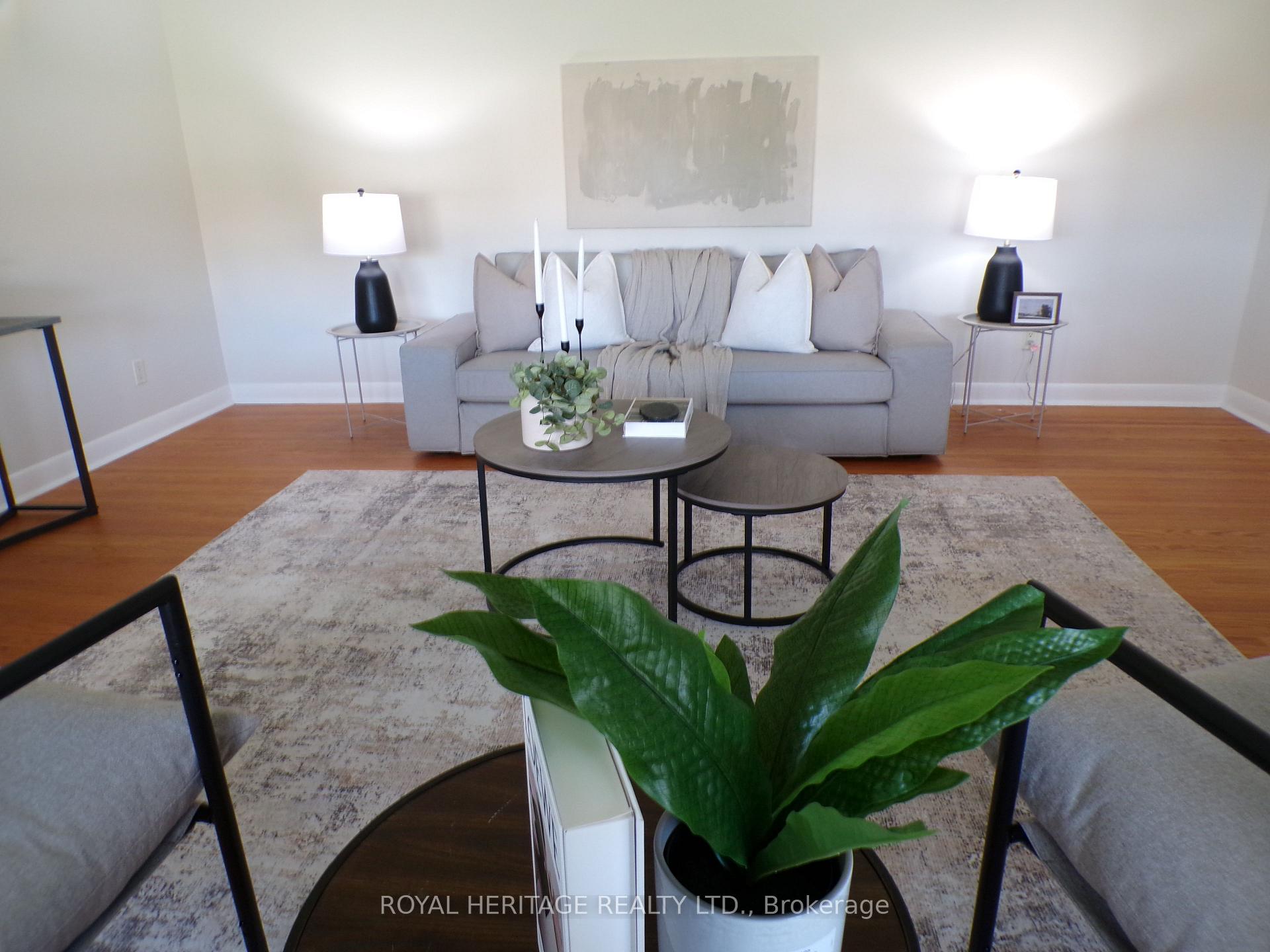 Photo 6 of 12 Darlington Boulevard, Clarington, Courtice — HOMEH