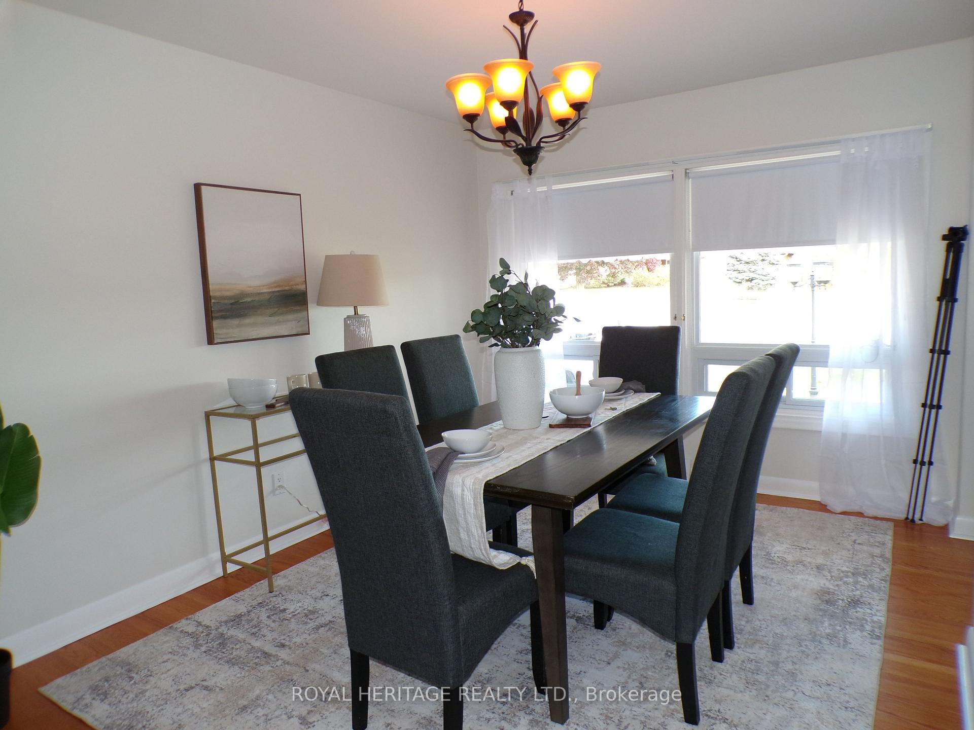 Photo 10 of 12 Darlington Boulevard, Clarington, Courtice — HOMEH