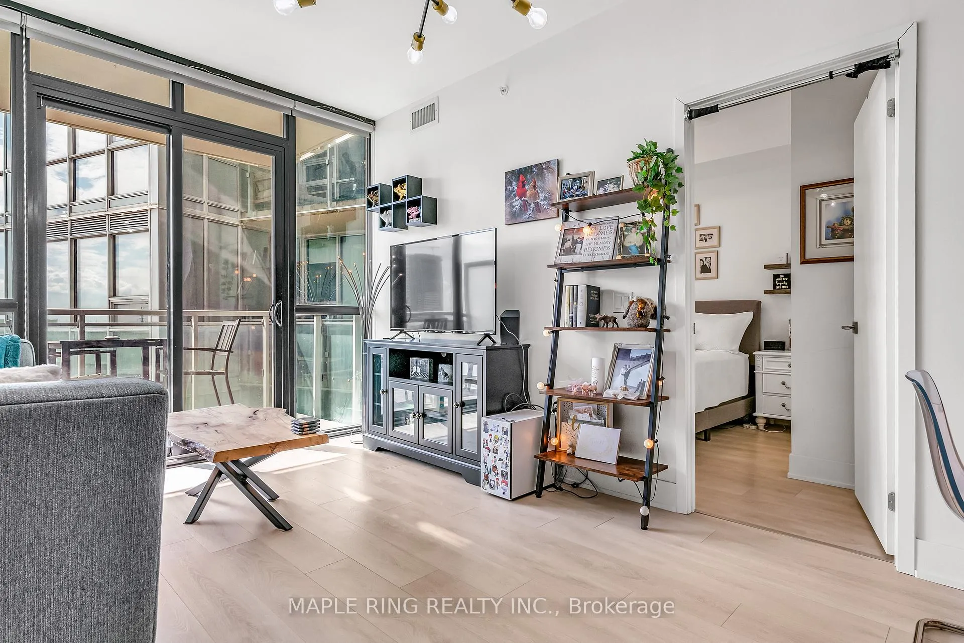 Photo 4 of Unit 306, 2916 Highway 7 Road, Vaughan, Concord — HOMEH