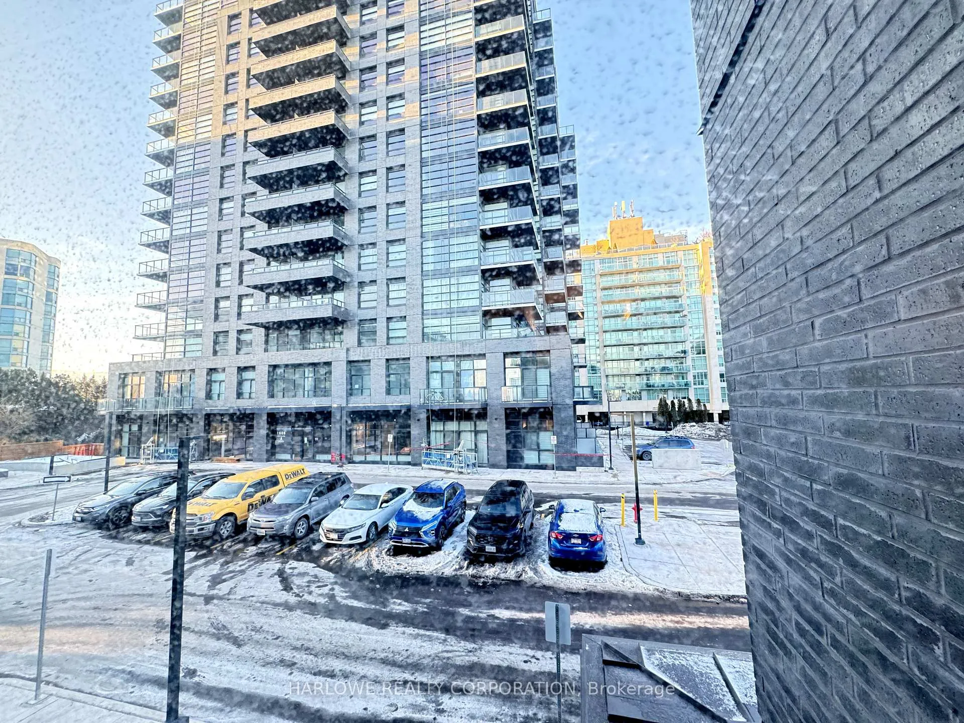 Photo 7 of Unit 175 E, 1610 Charles Street E, Whitby, Port Whitby — HOMEH