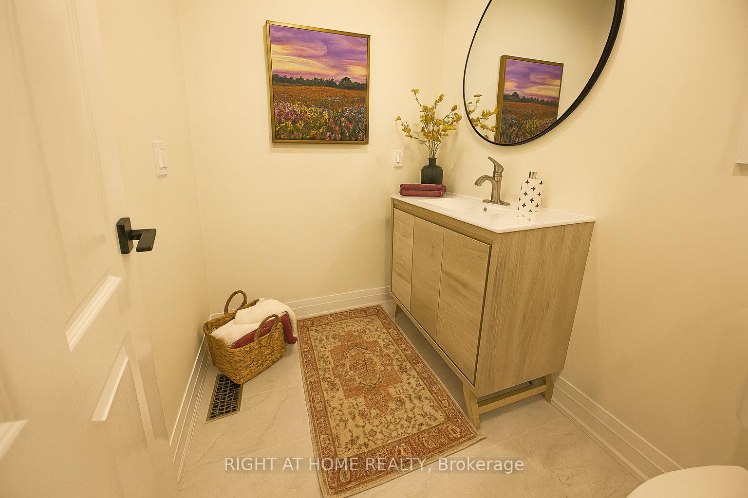 Photo 18 of 16 Imperial Crown Lane, Barrie, Innis-Shore — HOMEH
