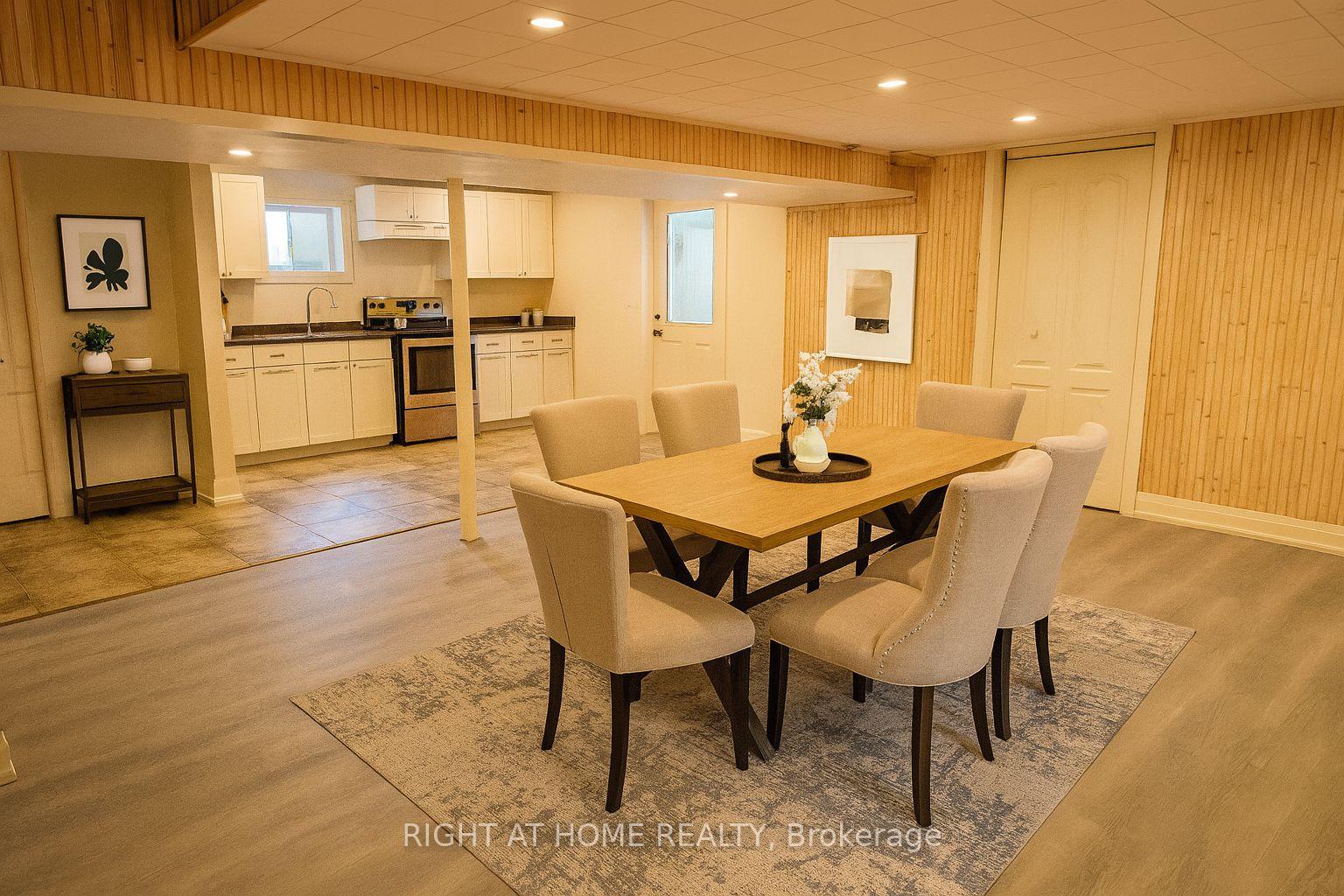 Photo 21 of 16 Imperial Crown Lane, Barrie, Innis-Shore — HOMEH