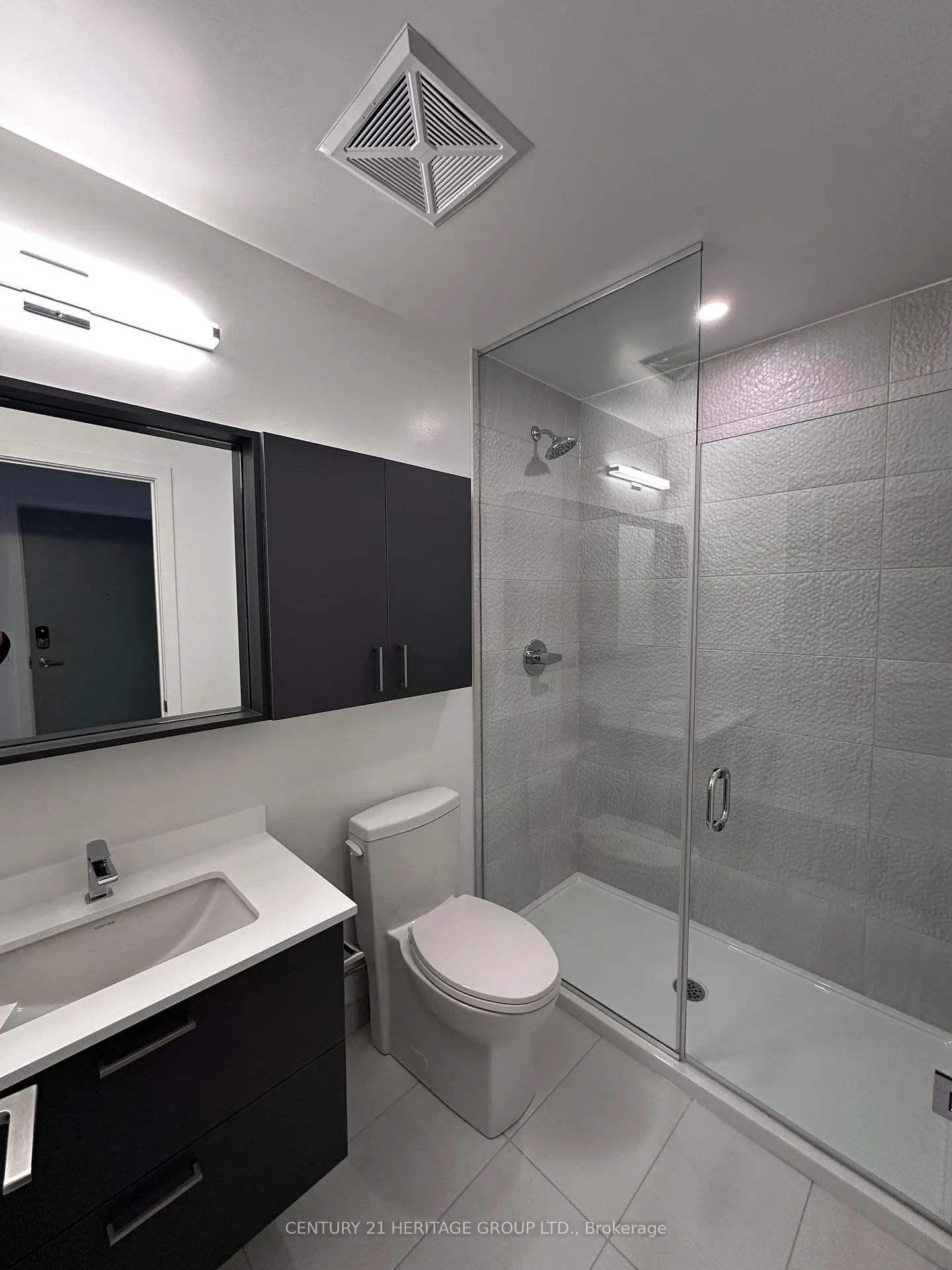 Photo 5 of Unit 3012, 50 Upper Mall Way, Vaughan, Brownridge — HOMEH