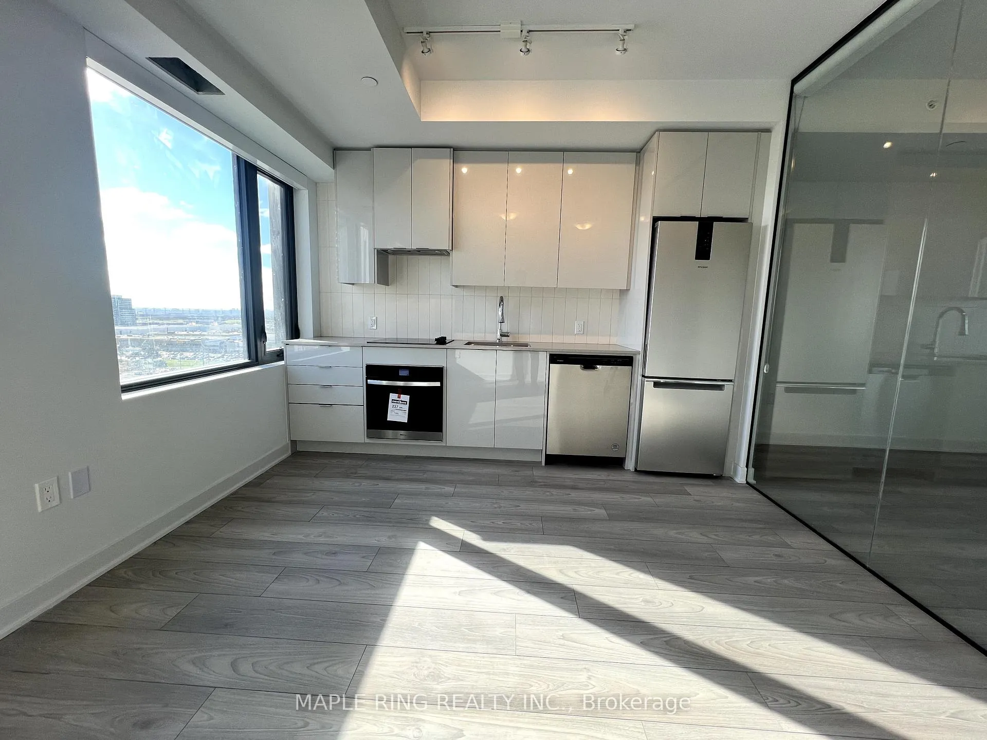 Photo 2 of Unit 1108, 2920 Highway 7 Road, Vaughan, Concord — HOMEH