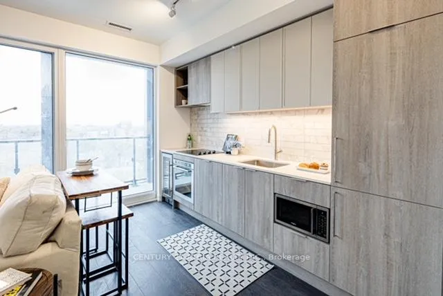 Photo 4 of Unit 1707, 2020 Bathurst Street, Toronto, Humewood-Cedarvale — HOMEH
