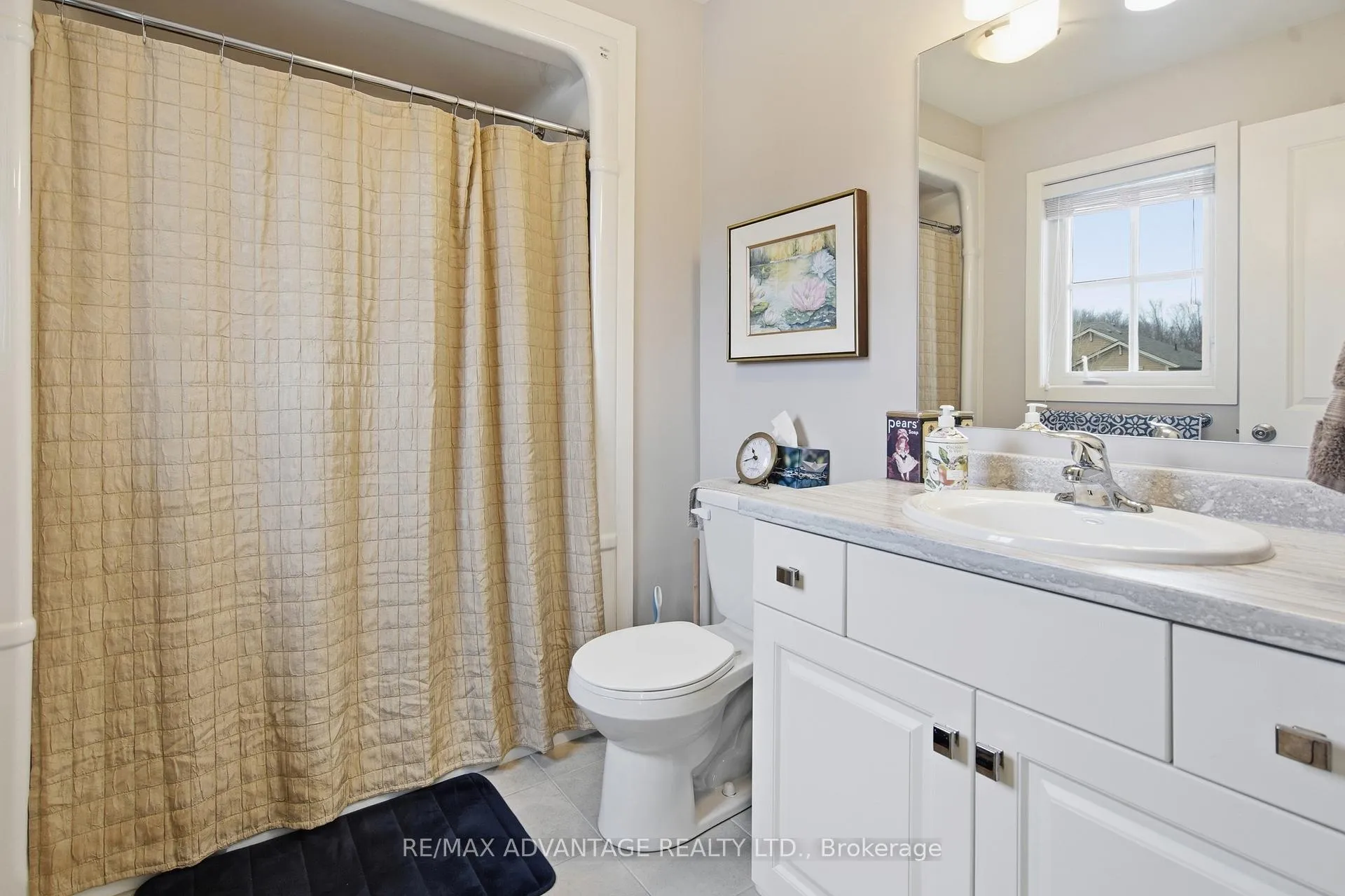 Photo 19 of 16 Empire Parkway, St. Thomas — HOMEH