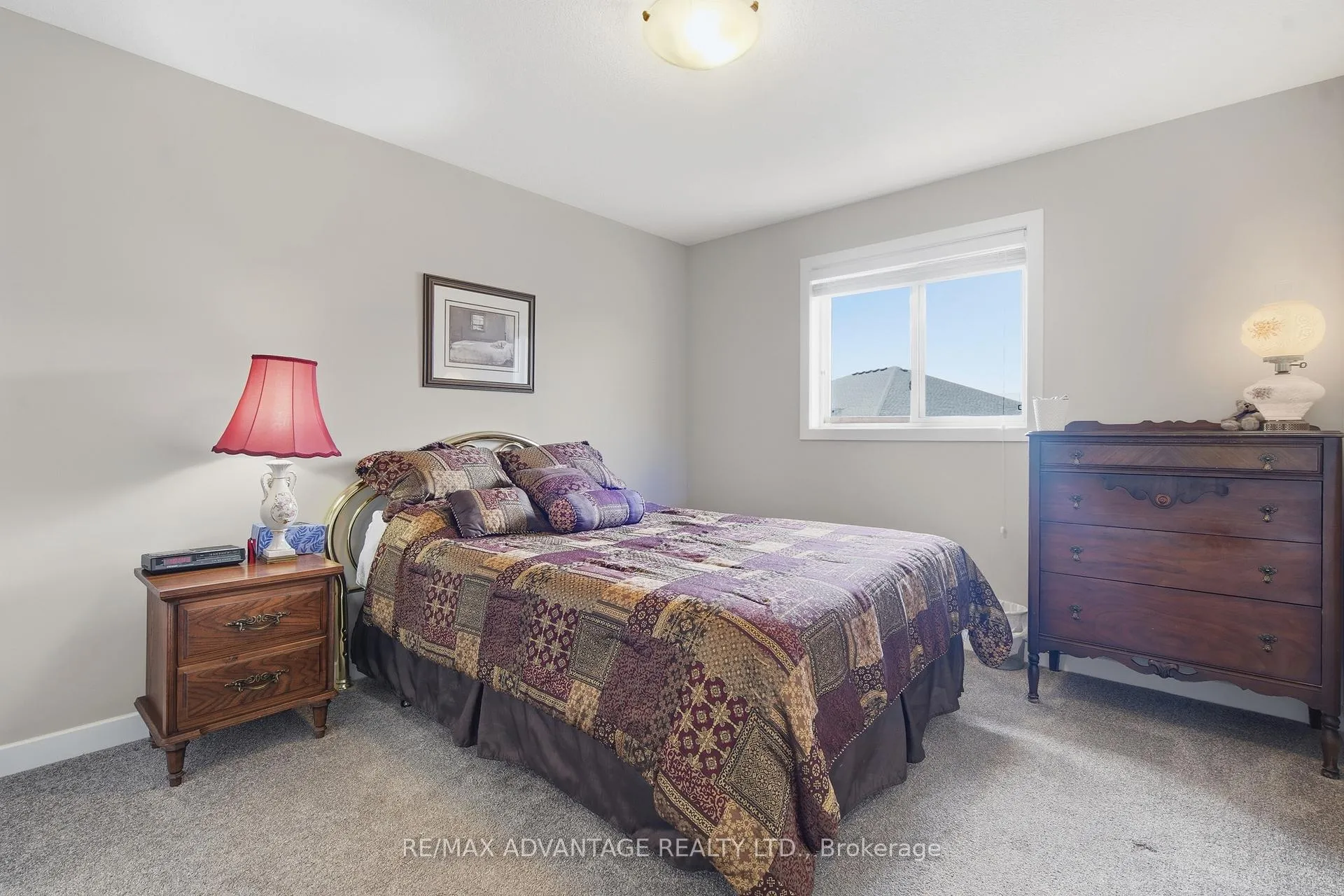 Photo 21 of 16 Empire Parkway, St. Thomas — HOMEH
