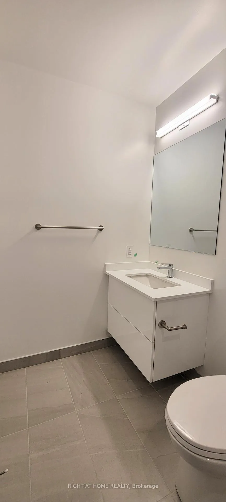 Photo 12 of Unit 1510, 50 Upper Mall Way, Vaughan, Brownridge — HOMEH