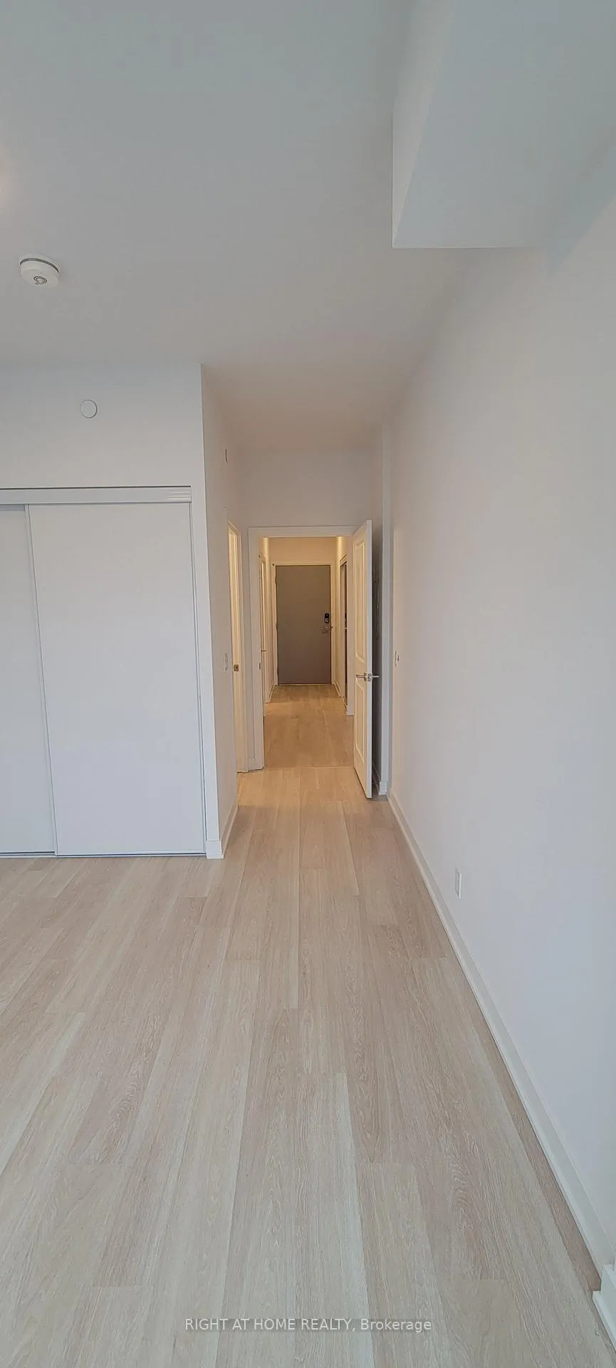Photo 14 of Unit 1510, 50 Upper Mall Way, Vaughan, Brownridge — HOMEH