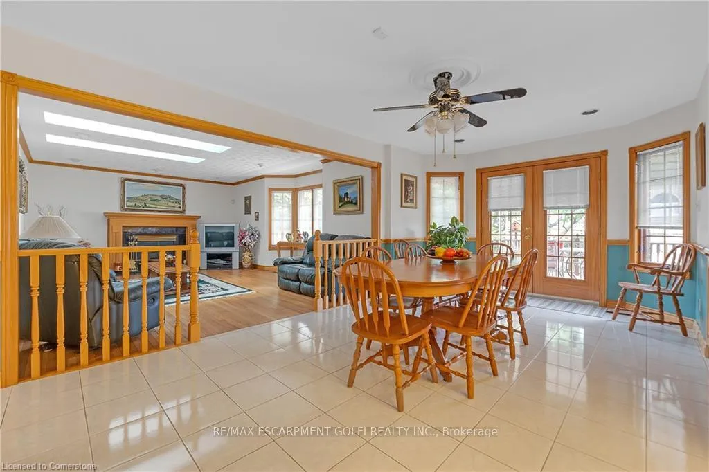 Photo 14 of 10 Embassy Drive, Hamilton, Lisgar — HOMEH