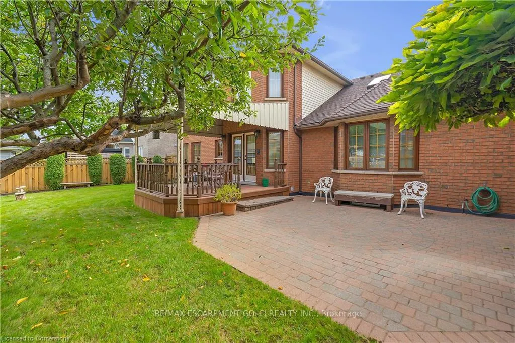 Photo 31 of 10 Embassy Drive, Hamilton, Lisgar — HOMEH