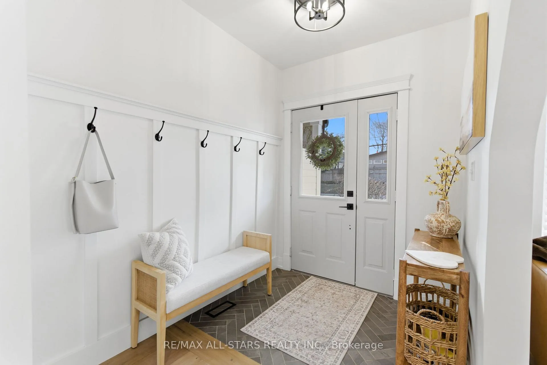 Photo 2 of 83 Toronto Street S, Uxbridge — HOMEH