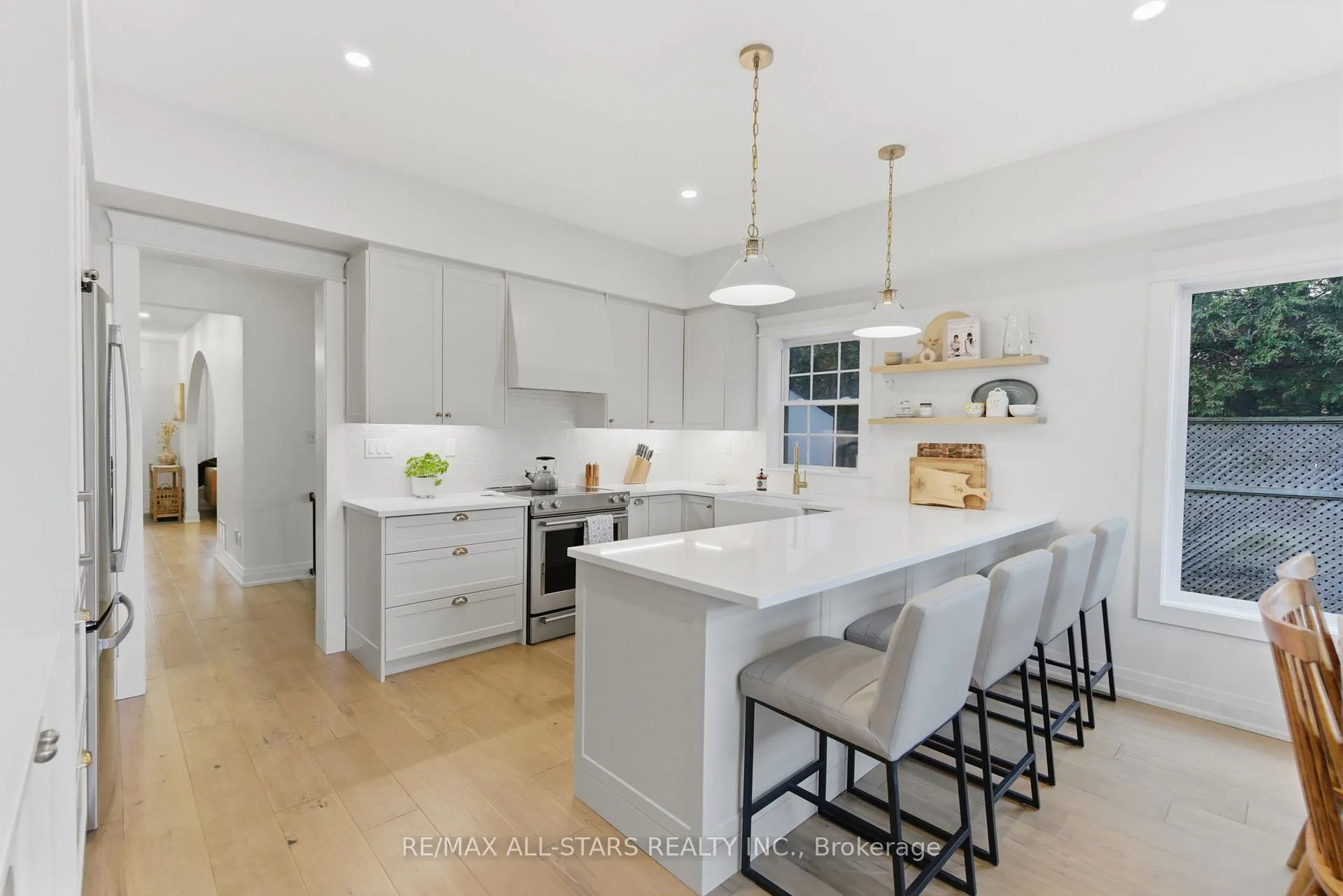 Photo 9 of 83 Toronto Street S, Uxbridge — HOMEH