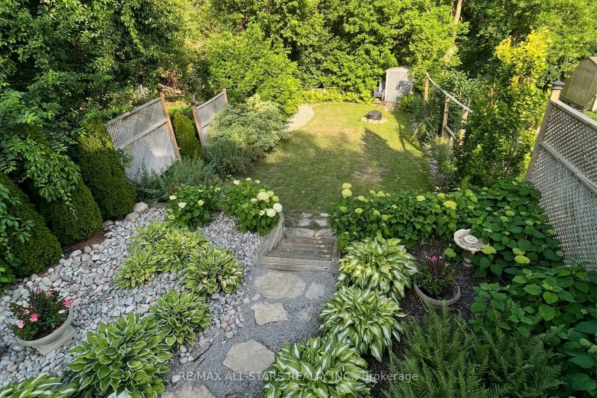 Photo 32 of 83 Toronto Street S, Uxbridge — HOMEH