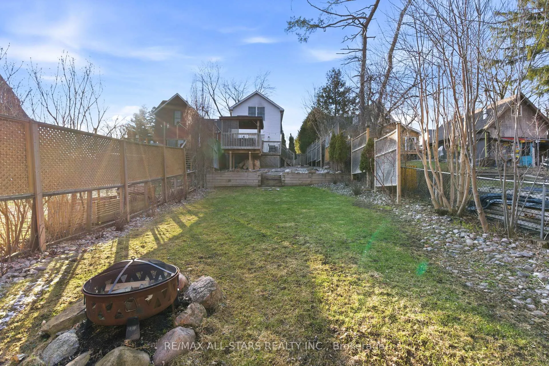 Photo 37 of 83 Toronto Street S, Uxbridge — HOMEH