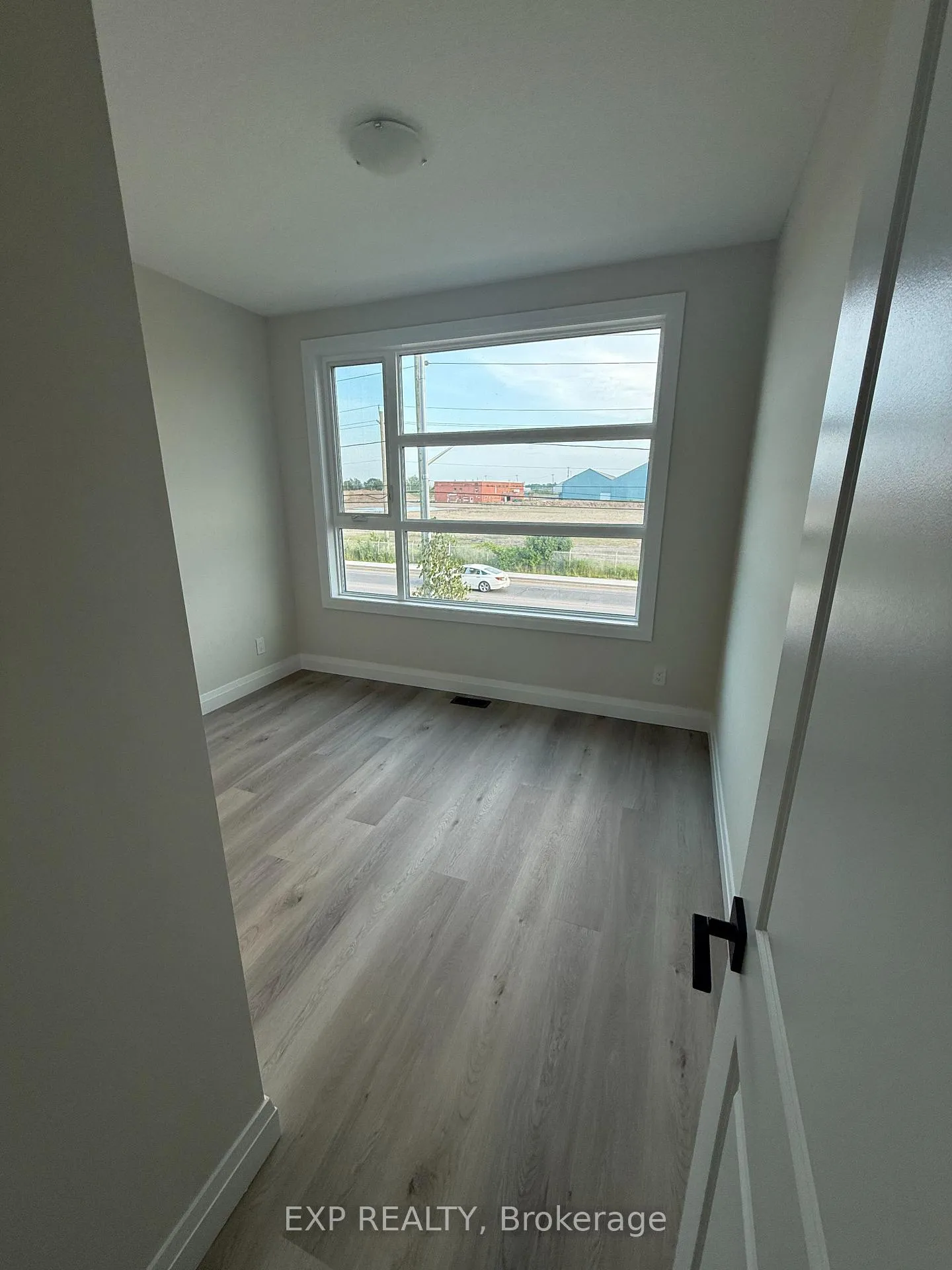 Photo 10 of 9 Keystone Trail, Welland, Lincoln/Crowland — HOMEH