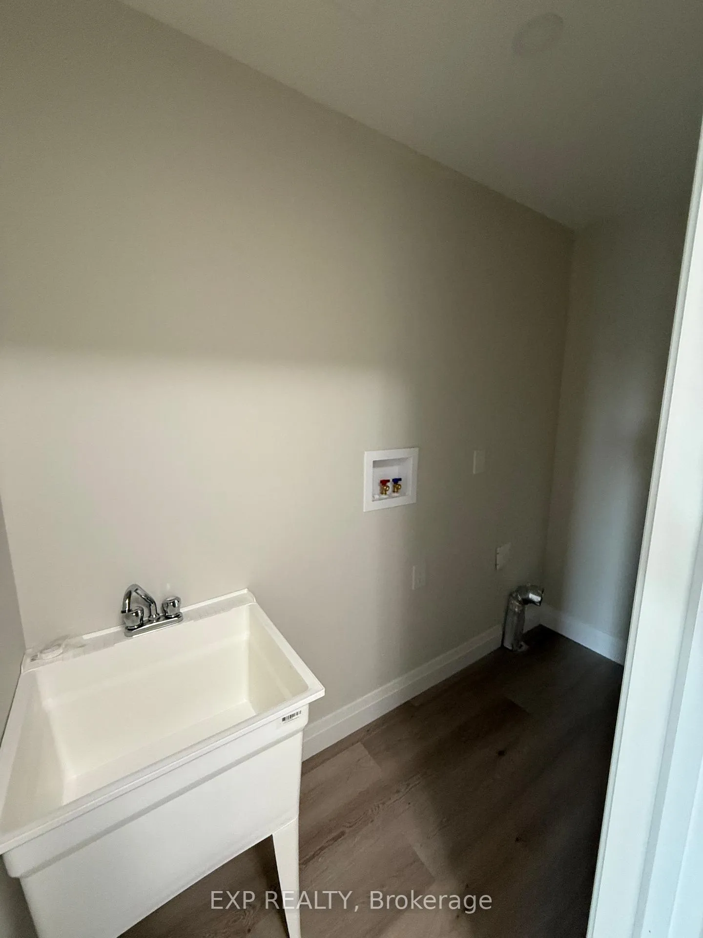Photo 20 of 9 Keystone Trail, Welland, Lincoln/Crowland — HOMEH