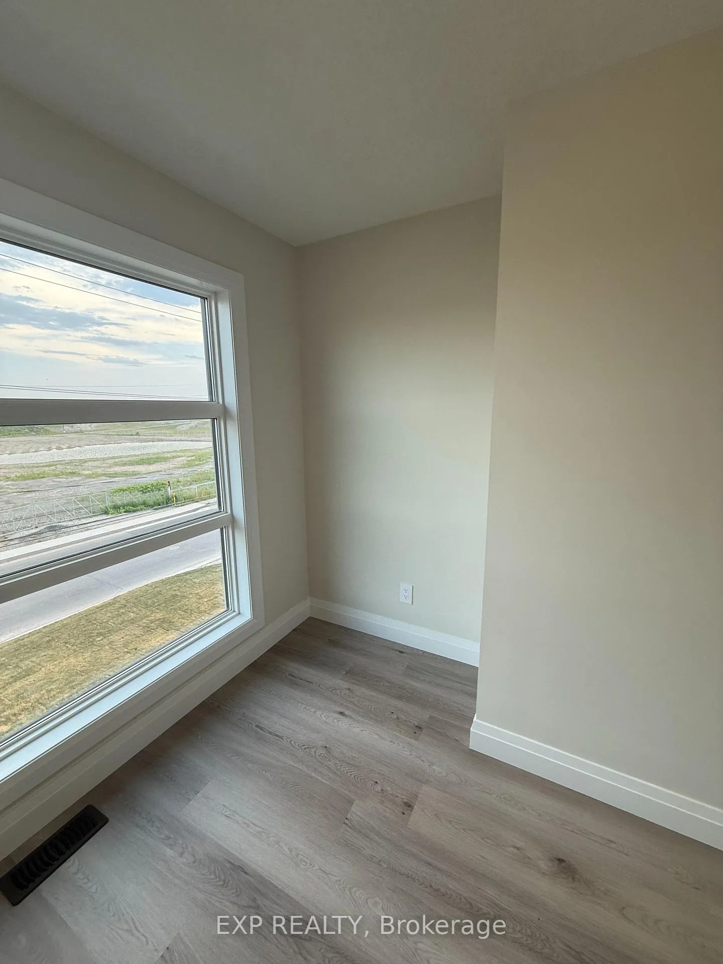 Photo 22 of 9 Keystone Trail, Welland, Lincoln/Crowland — HOMEH