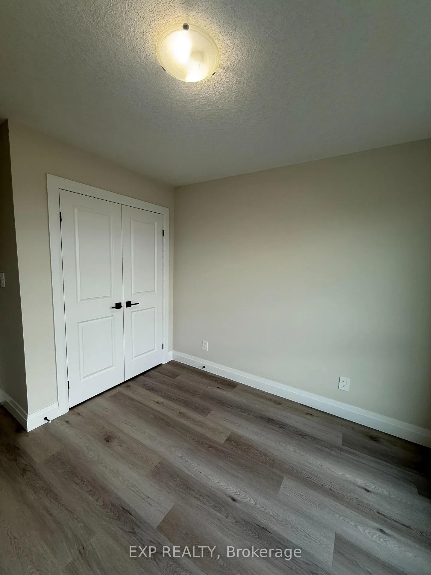 Photo 23 of 9 Keystone Trail, Welland, Lincoln/Crowland — HOMEH