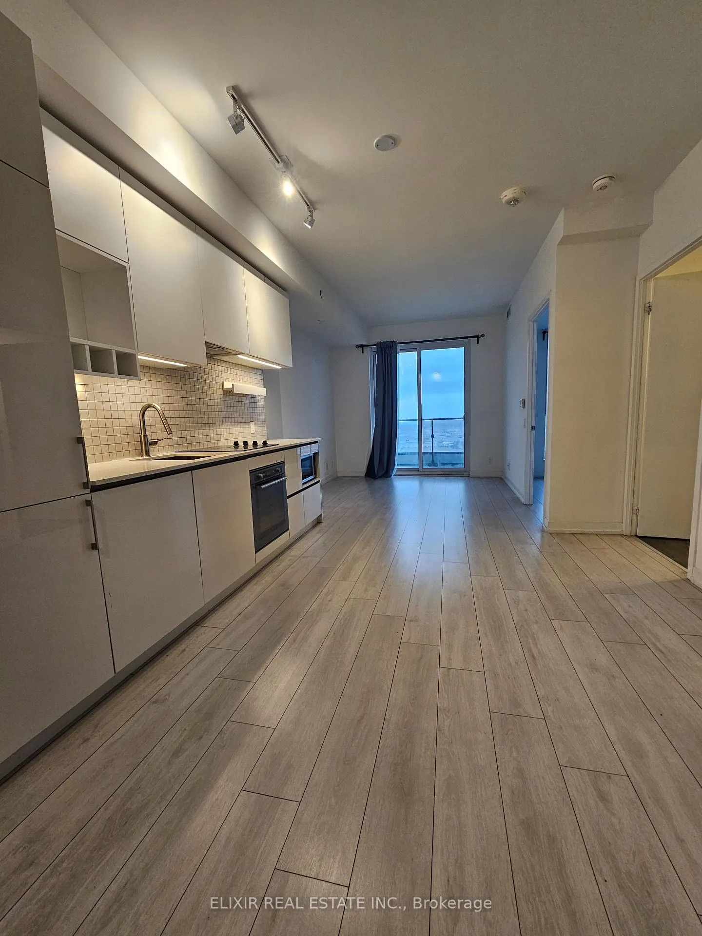 Front of Unit 5001, 950 Portage Parkway