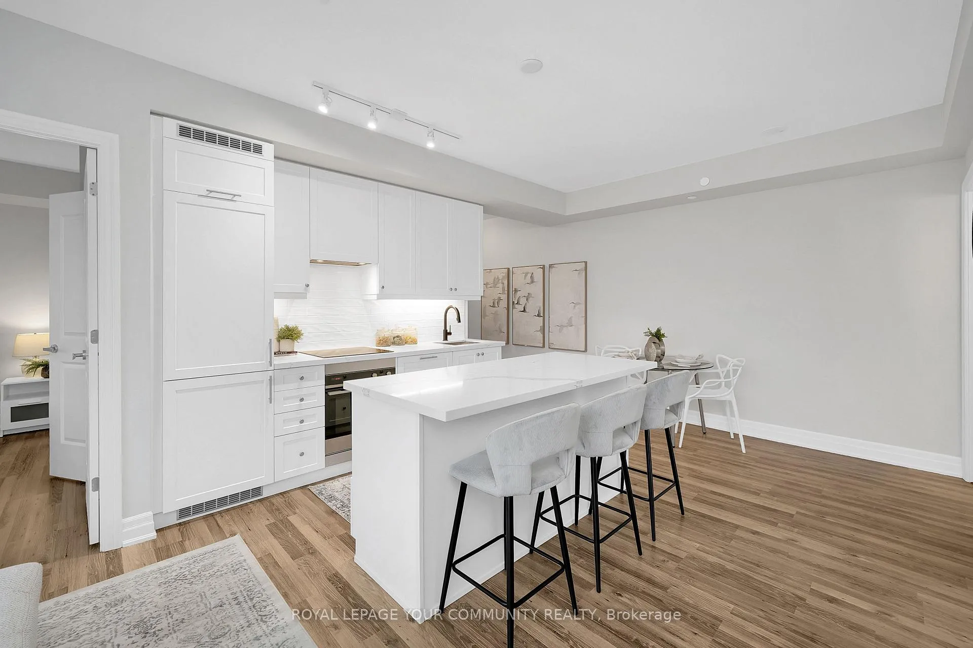 Photo 8 of Unit 1908, 9075 Jane Street, Vaughan, Concord — HOMEH