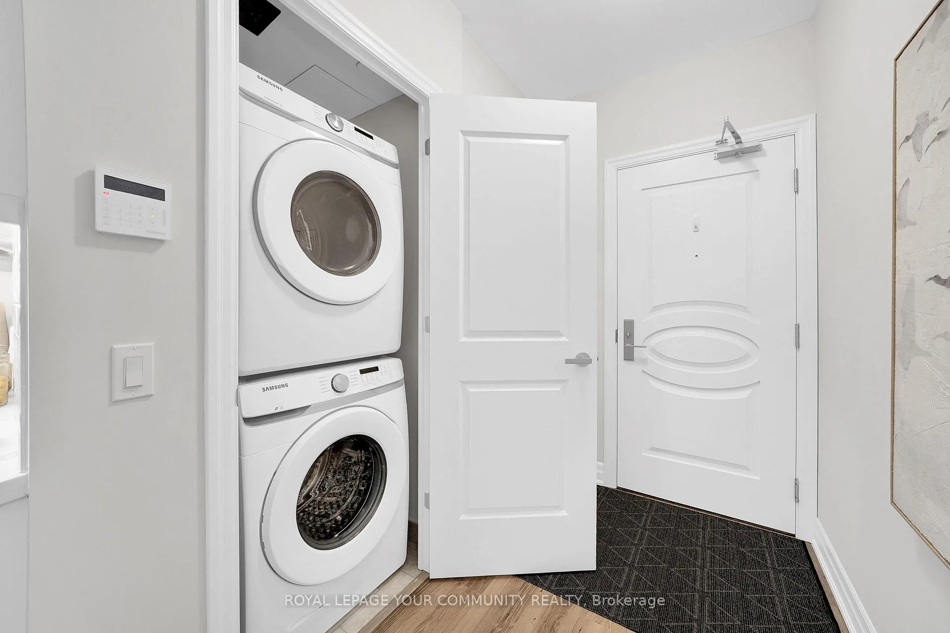 Photo 20 of Unit 1908, 9075 Jane Street, Vaughan, Concord — HOMEH