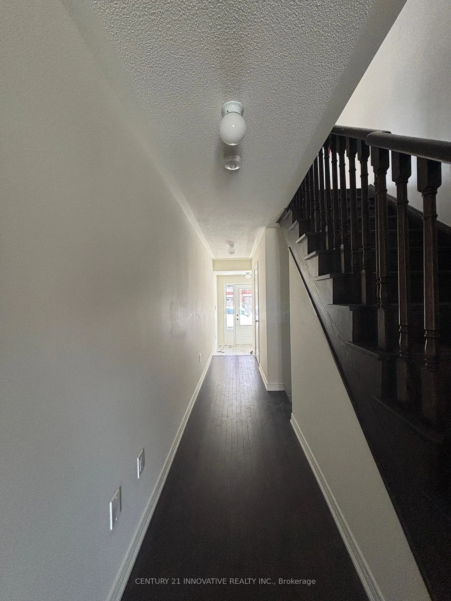Photo 2 of 16 Lord Drive, Ajax, South East — HOMEH