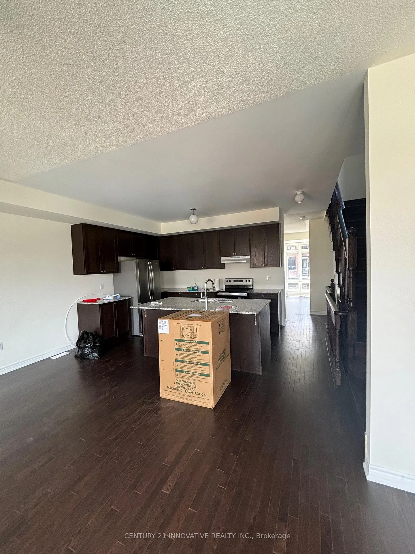 Photo 3 of 16 Lord Drive, Ajax, South East — HOMEH