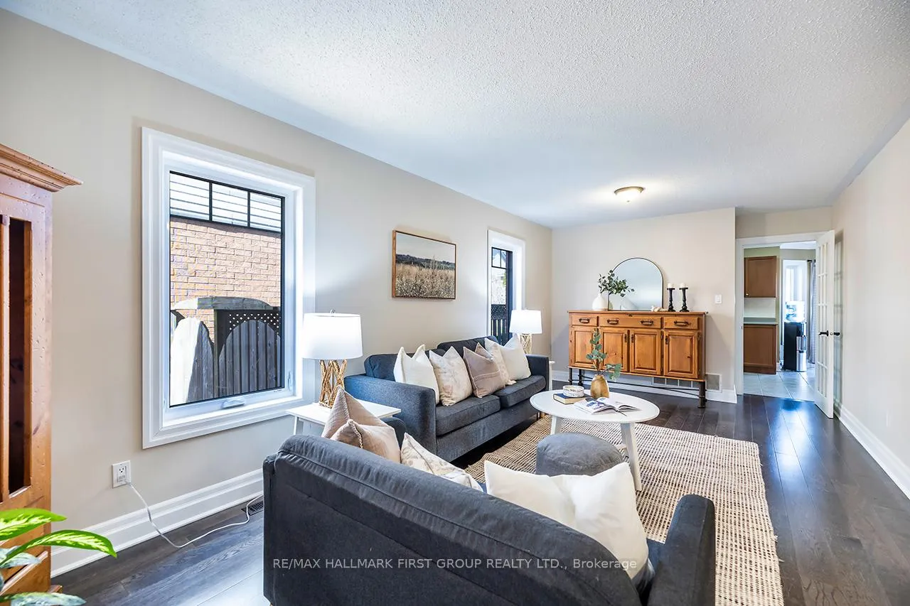 Photo 11 of 111 Perryview Drive, Scugog, Port Perry — HOMEH