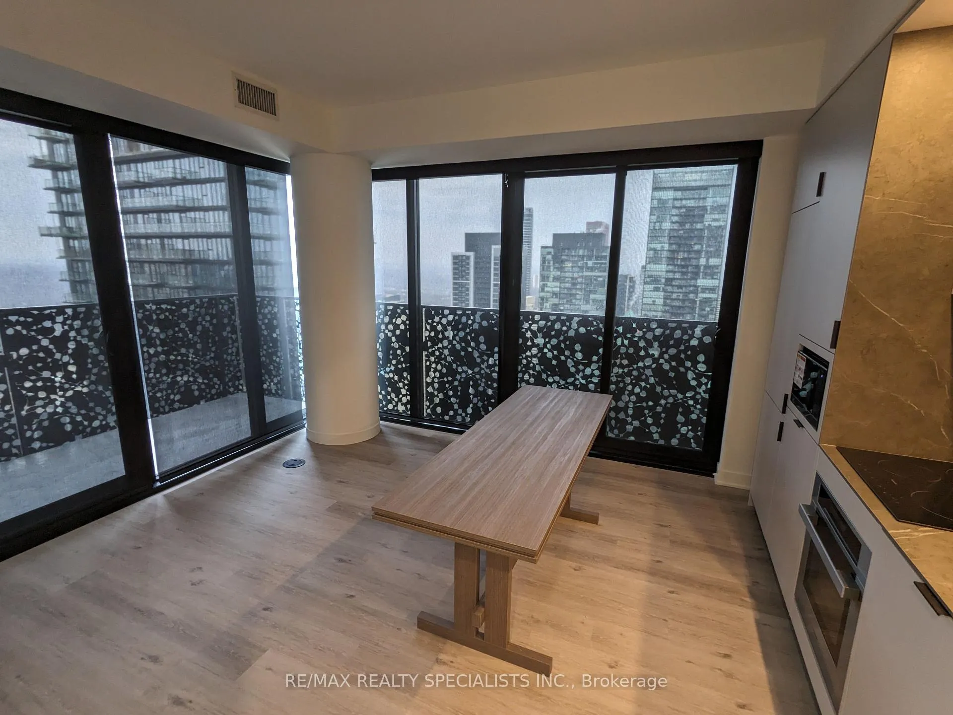 Photo 2 of Unit 4011, 55 Charles Street, Toronto, Church-Yonge Corridor — HOMEH