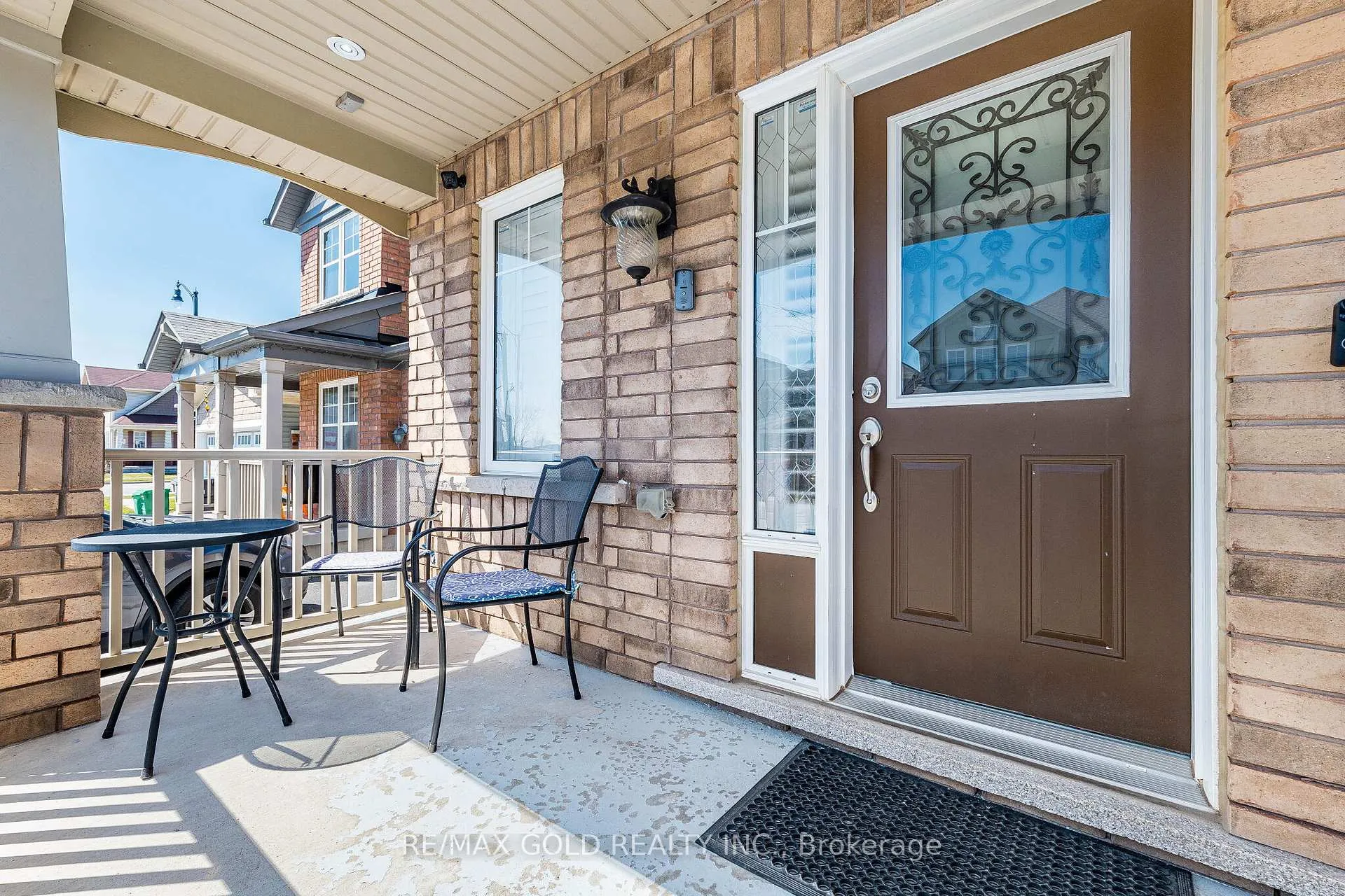 Photo 2 of 43 Arkwright Drive, Brampton, Northwest Brampton — HOMEH