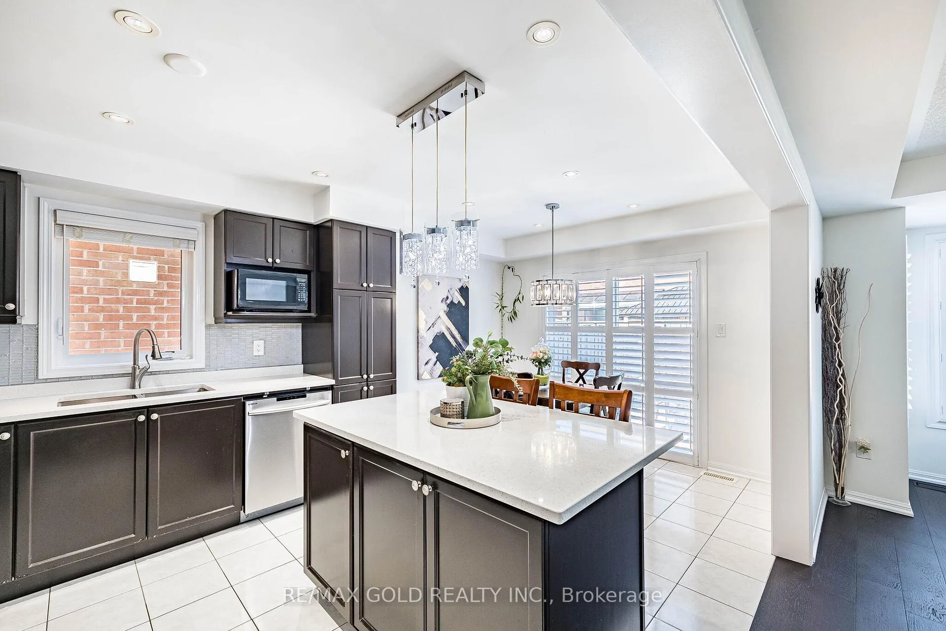 Photo 20 of 43 Arkwright Drive, Brampton, Northwest Brampton — HOMEH