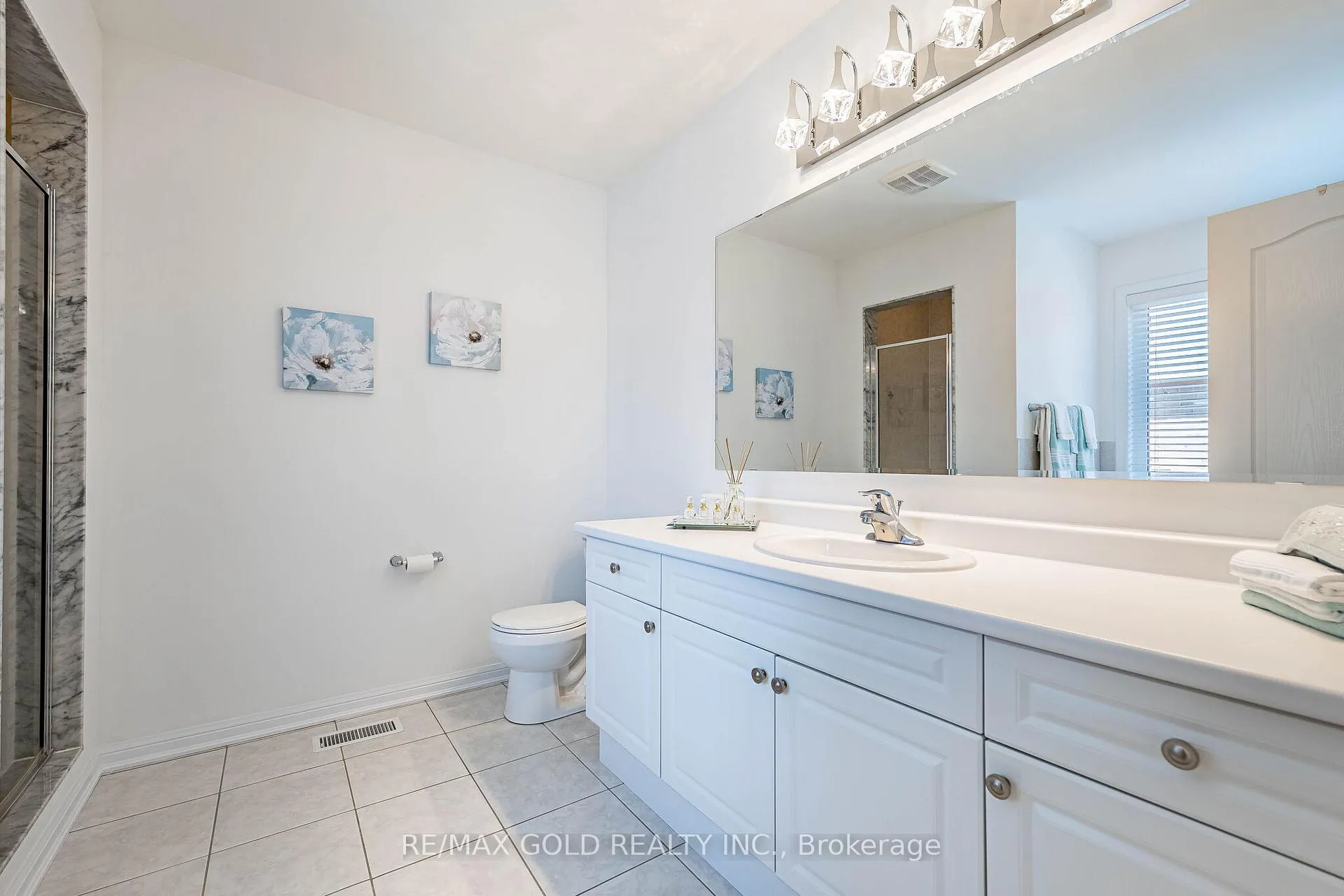 Photo 24 of 43 Arkwright Drive, Brampton, Northwest Brampton — HOMEH