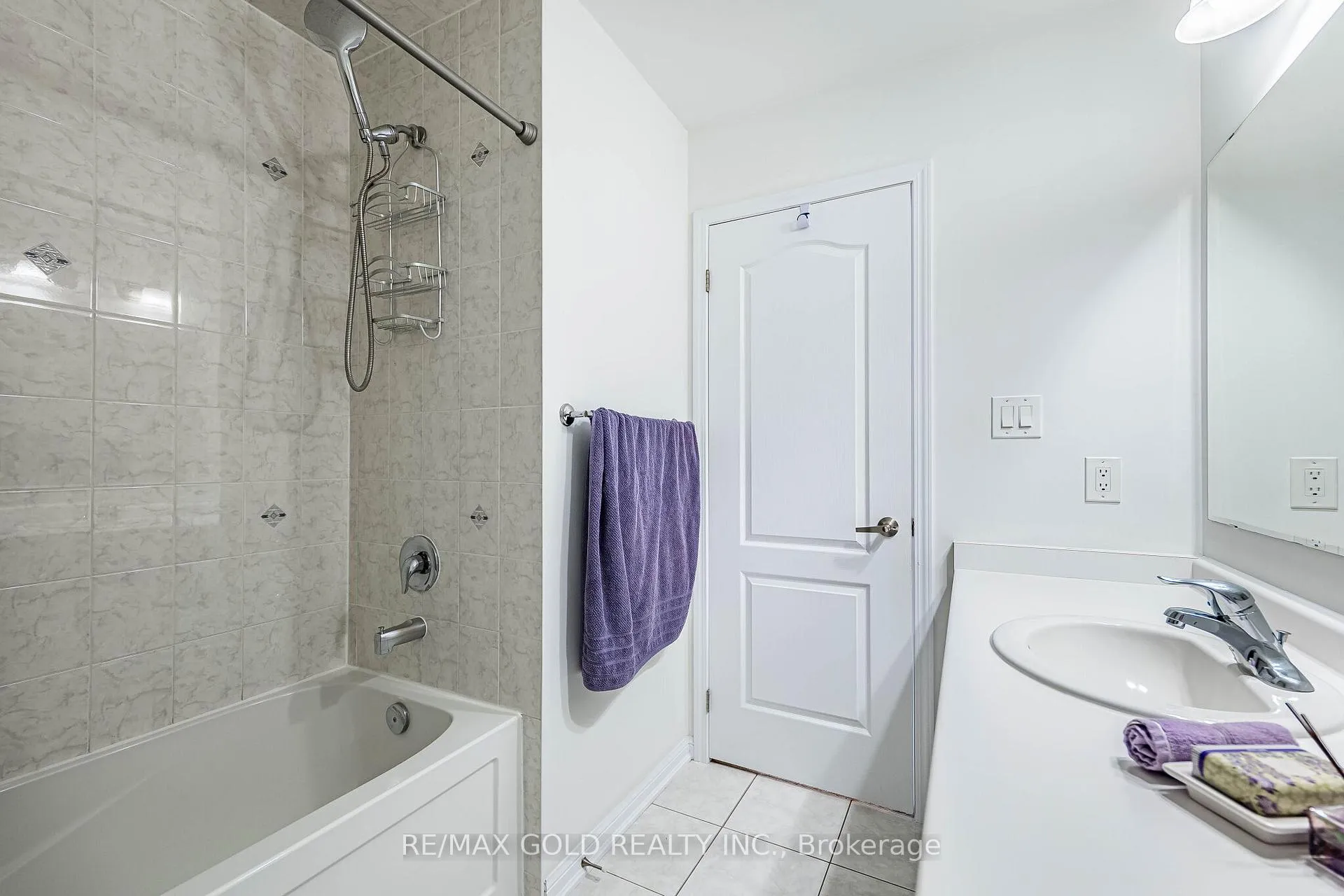 Photo 29 of 43 Arkwright Drive, Brampton, Northwest Brampton — HOMEH