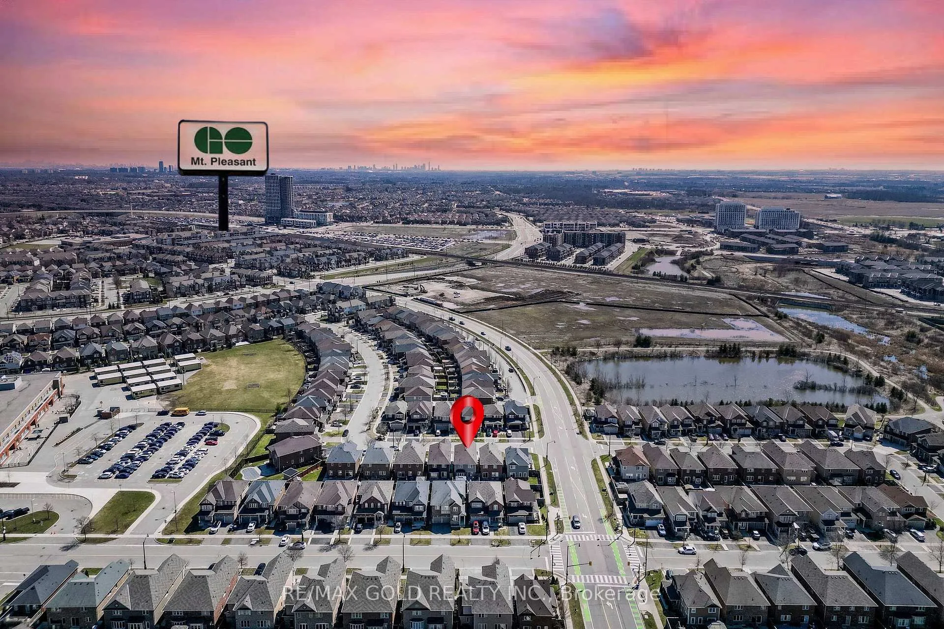 Photo 35 of 43 Arkwright Drive, Brampton, Northwest Brampton — HOMEH