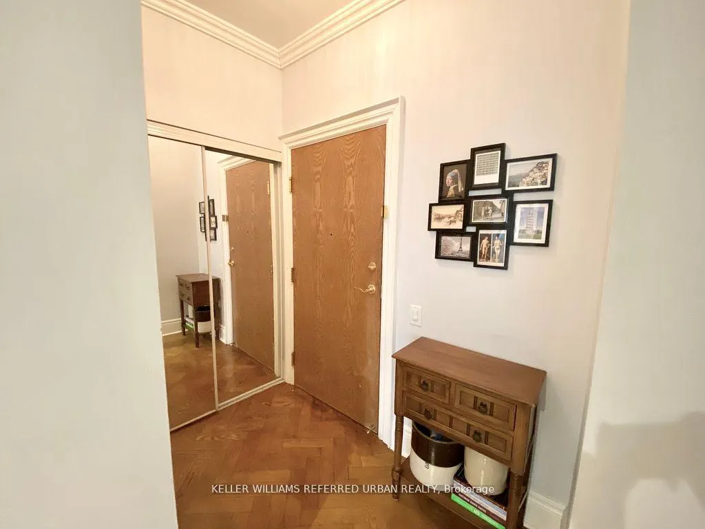 Photo 5 of Unit 805, 115 Richmond Street E, Toronto, Church-Yonge Corridor — HOMEH