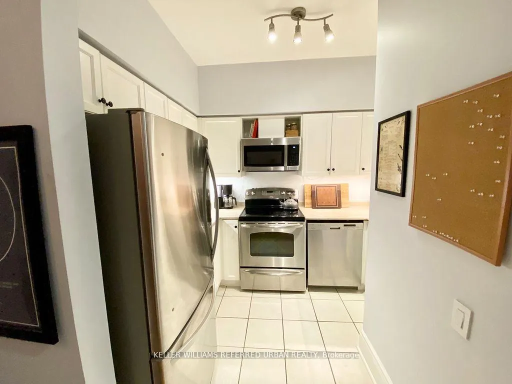 Photo 6 of Unit 805, 115 Richmond Street E, Toronto, Church-Yonge Corridor — HOMEH